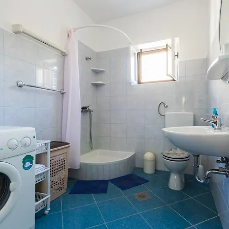 A & G Petrovic Apartman Pirovac